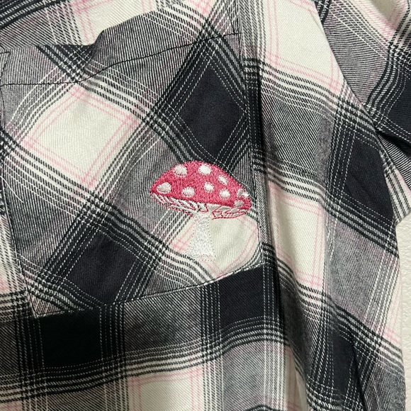 Torrid Flannel Drop Shoulder Button-Front Shirt NWT - Picture 7 of 8